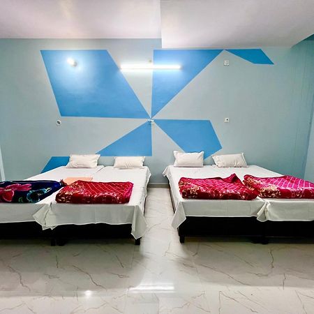 Trilok Residency - Dashashwamedh Varanasi Exteriör bild