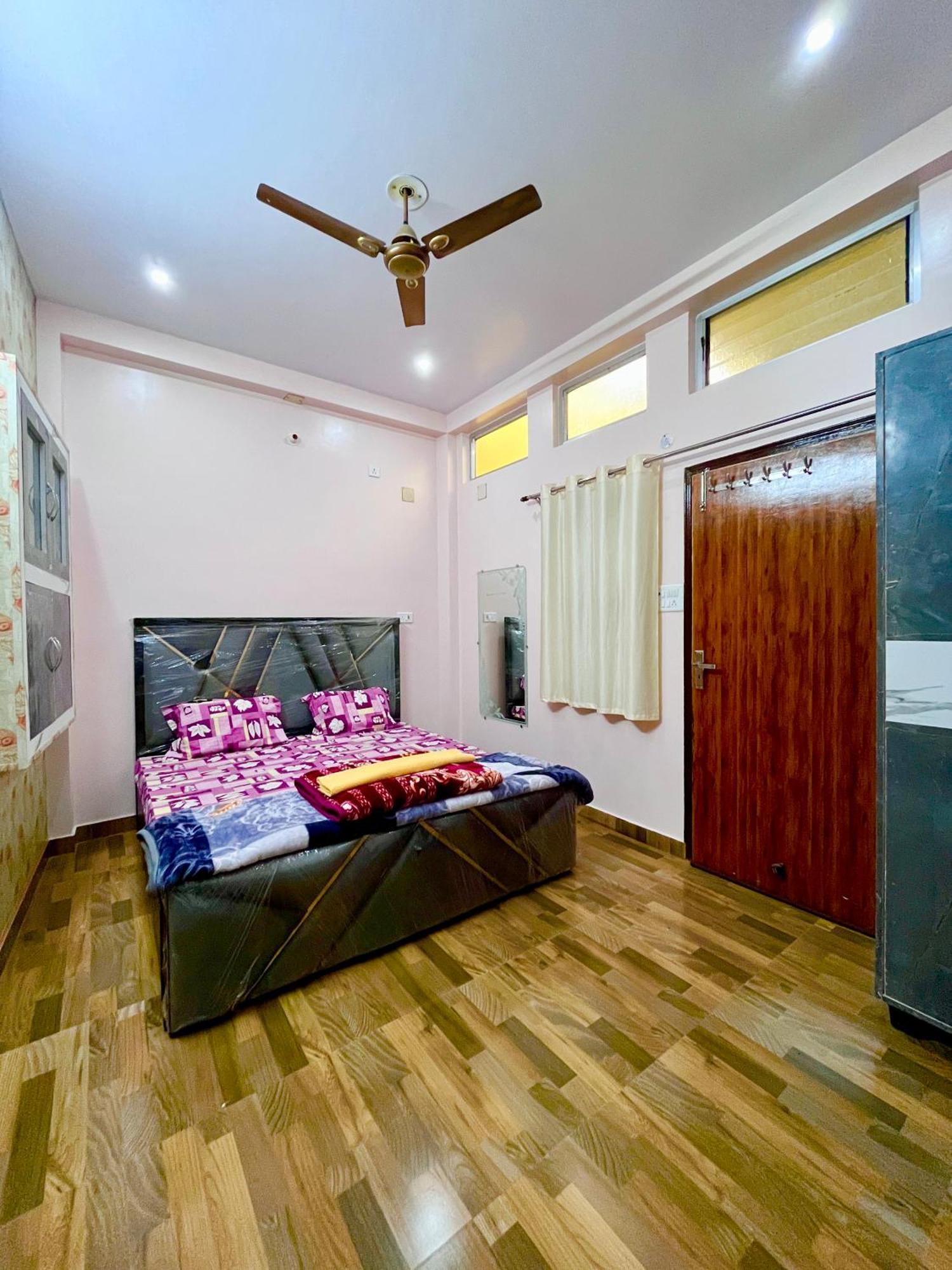 Trilok Residency - Dashashwamedh Varanasi Exteriör bild