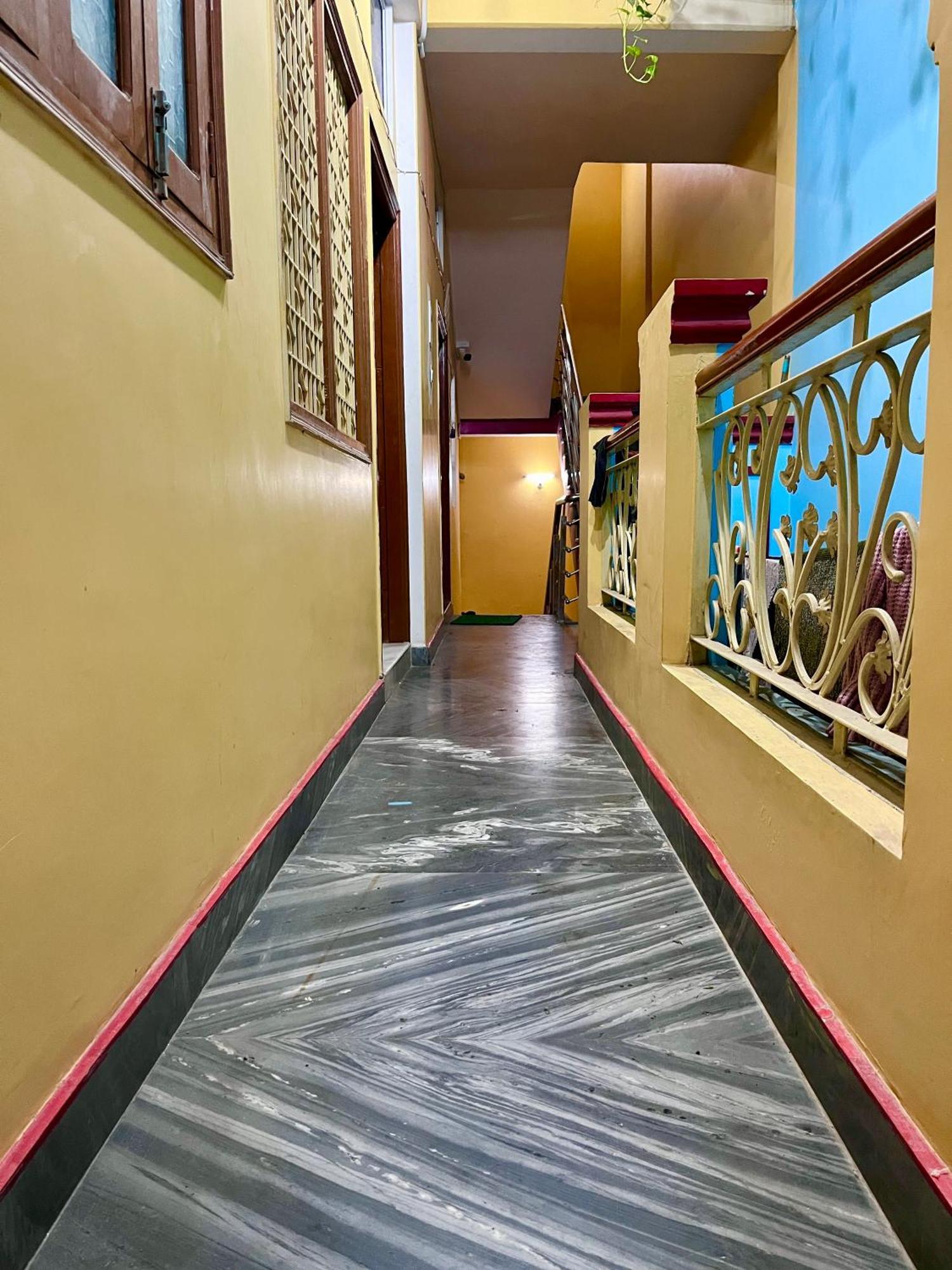 Trilok Residency - Dashashwamedh Varanasi Exteriör bild